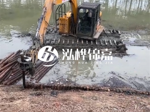 河道木材松木樁怎么選？河道工程用什么規(guī)格松木樁？
